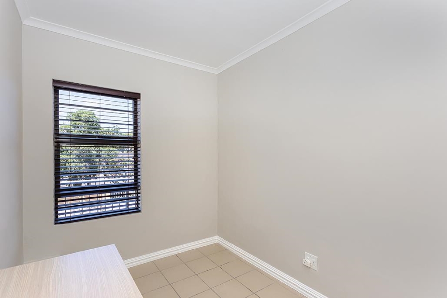 2 Bedroom Property for Sale in Table View Western Cape